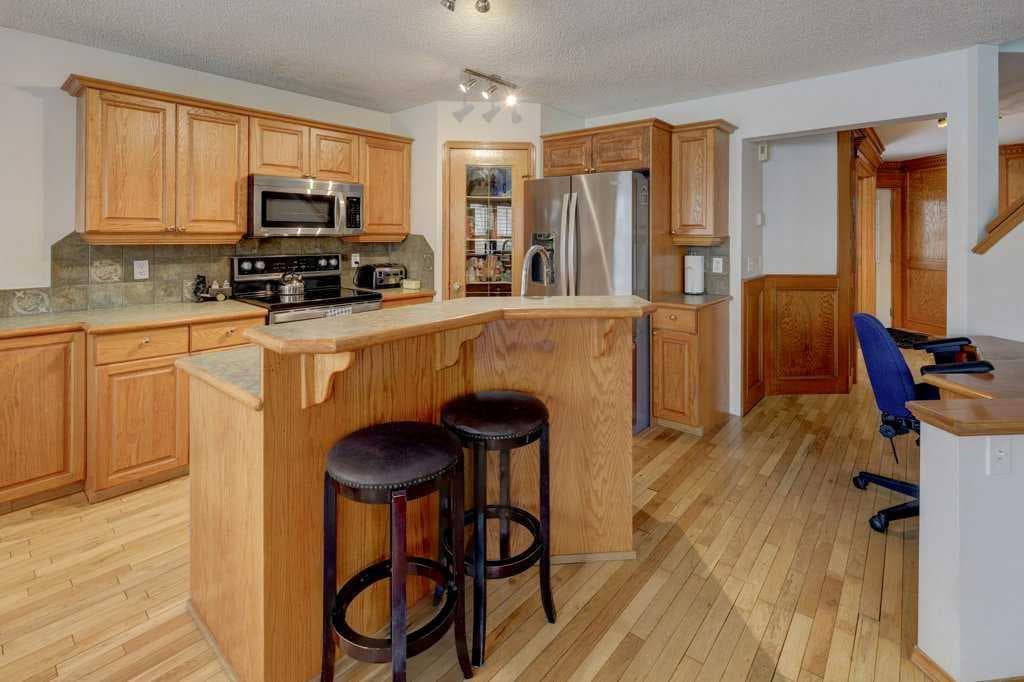 182 Harvest Creek Close NE — photo 5