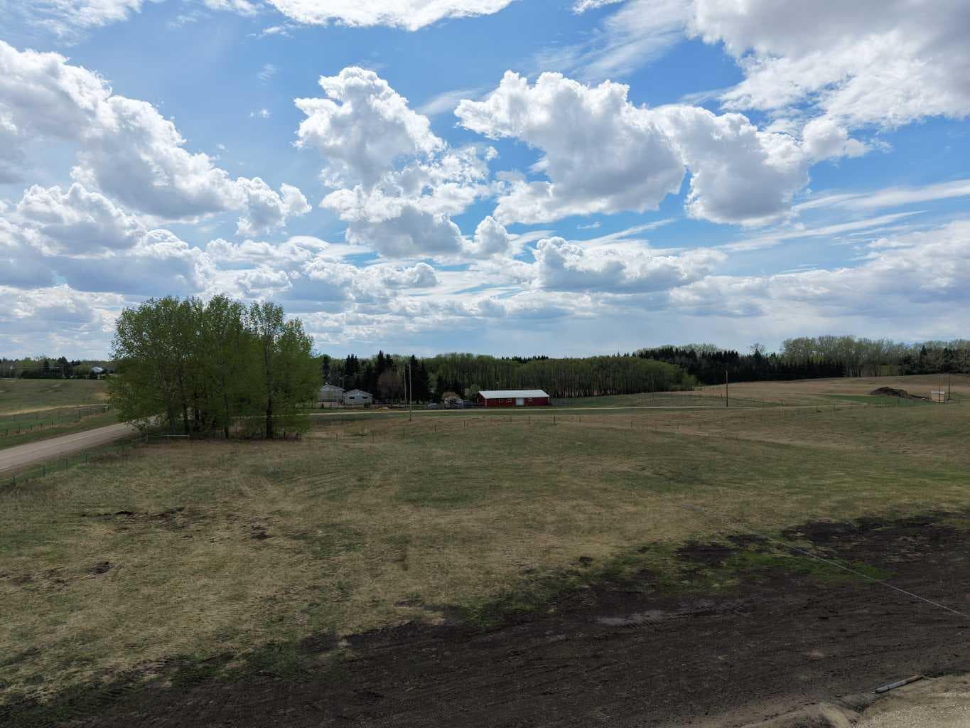#5 C&E Trail North of Blackfalds — photo 3