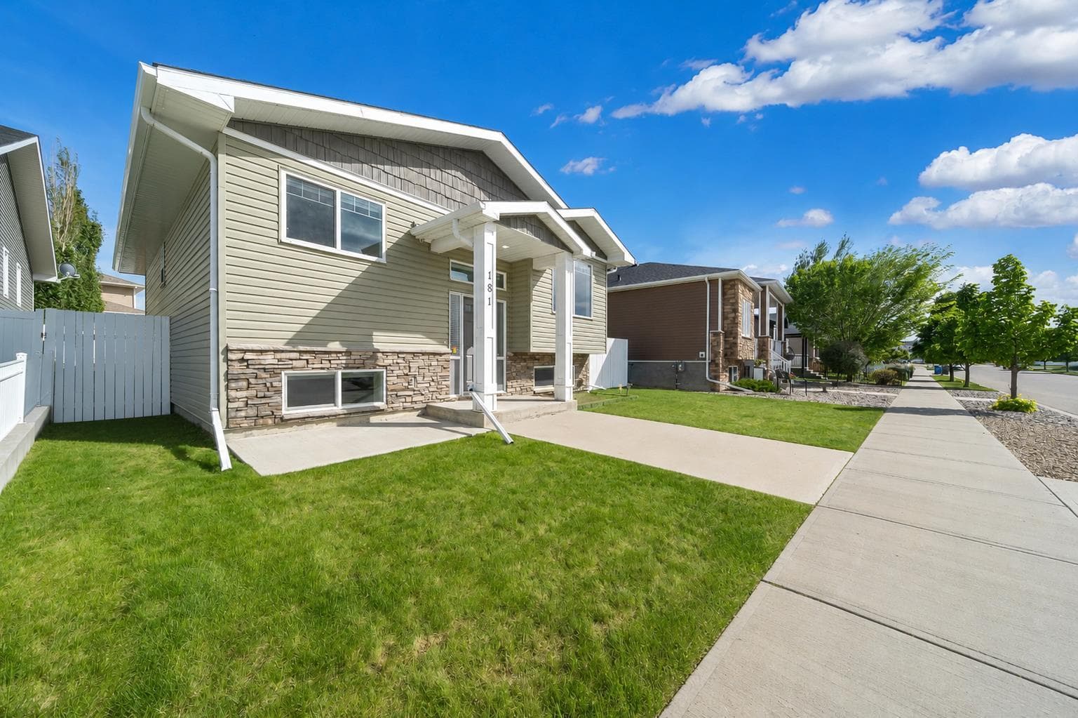 Detached in Southland