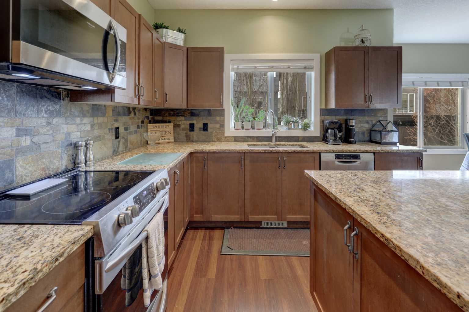 729 Canoe Avenue SW — photo 5