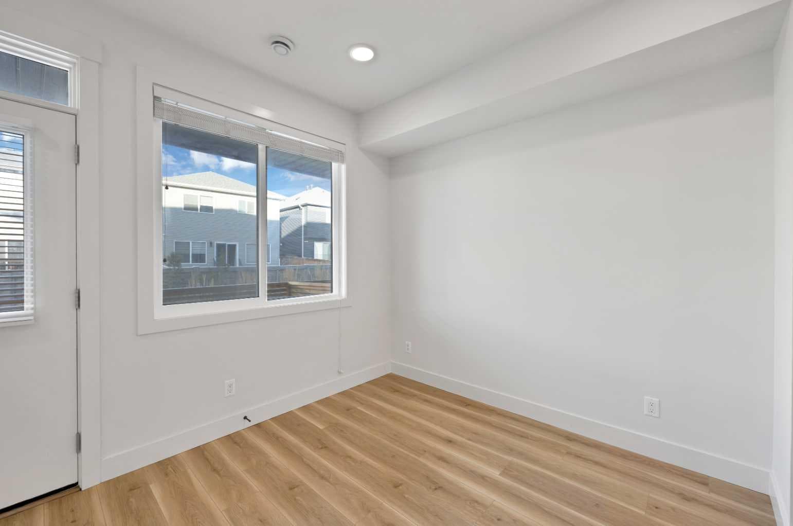 112, 10060 46 Street NE — photo 3