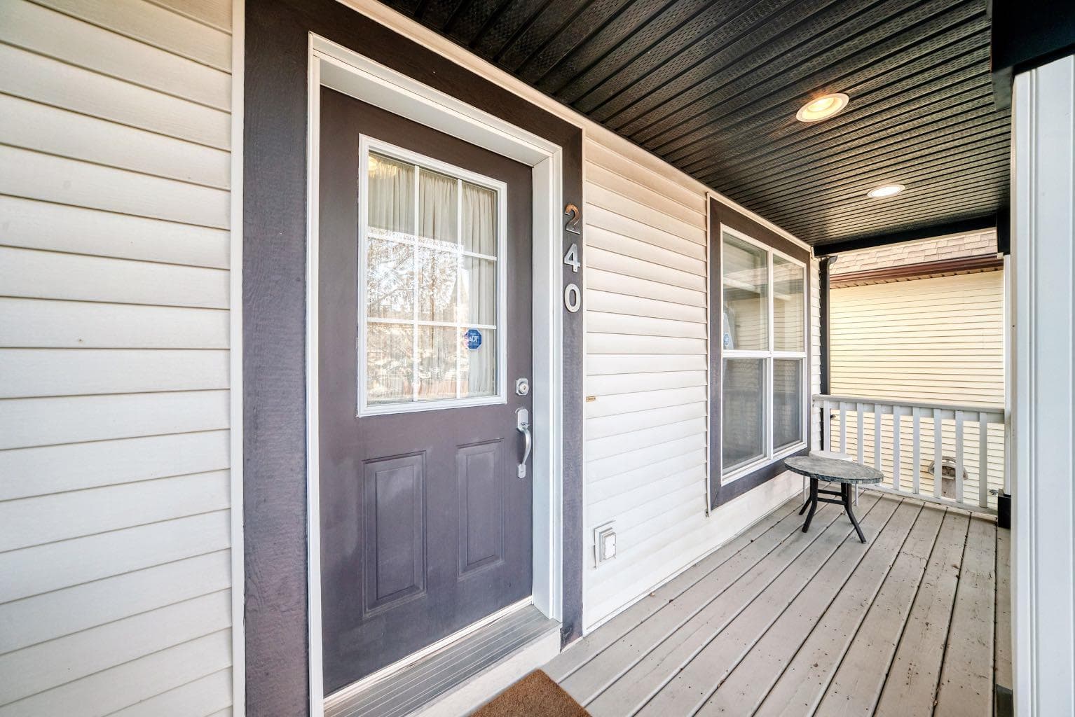 240 Prestwick Way SE — photo 2