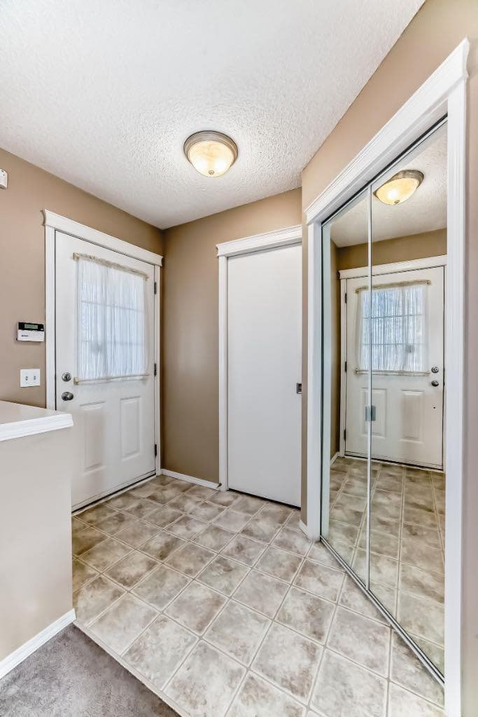 240 Prestwick Way SE — photo 3