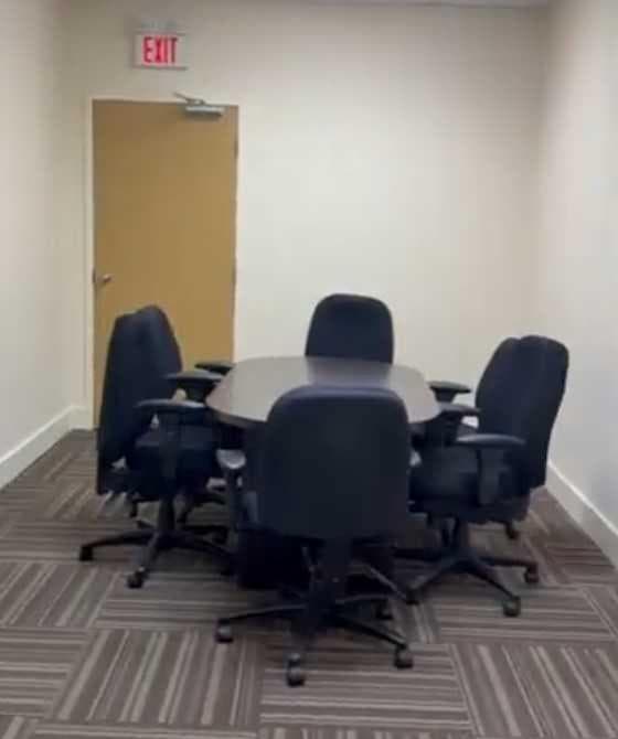 218, 1217 Centre Street NW — photo 3