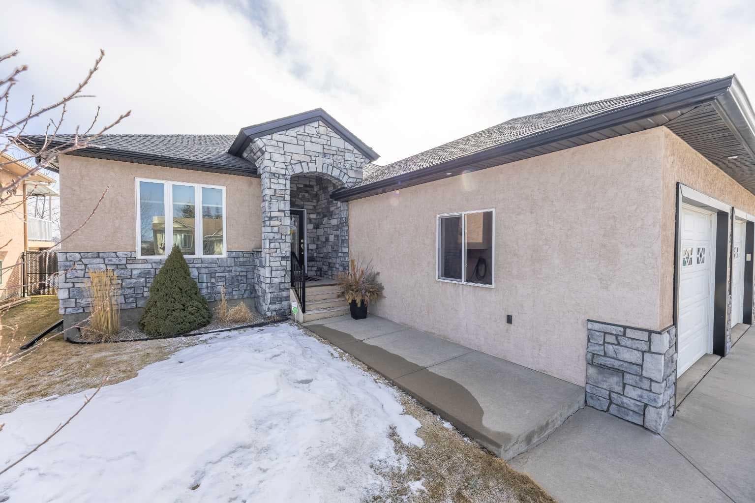 5910 Park Meadows Crescent — photo 2