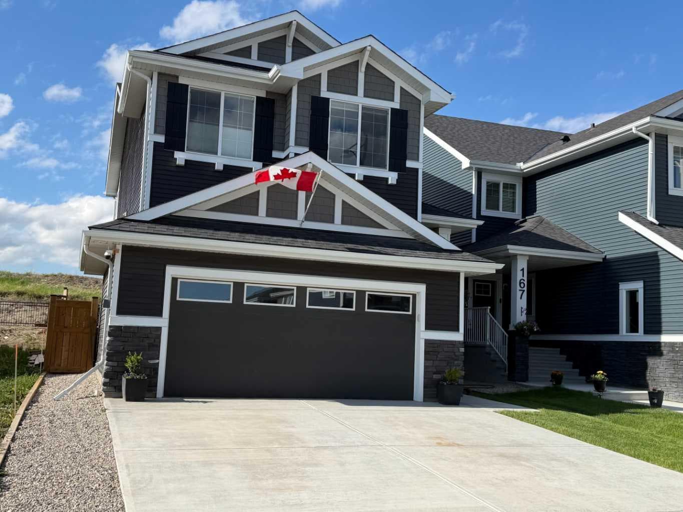 163 Sundown Crescent — photo 1