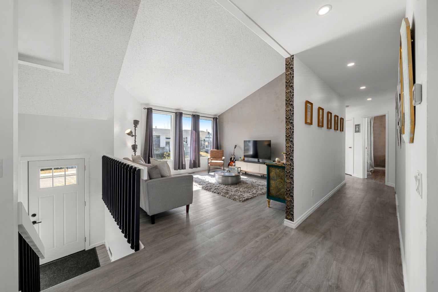 1312 10 Avenue SE — photo 3