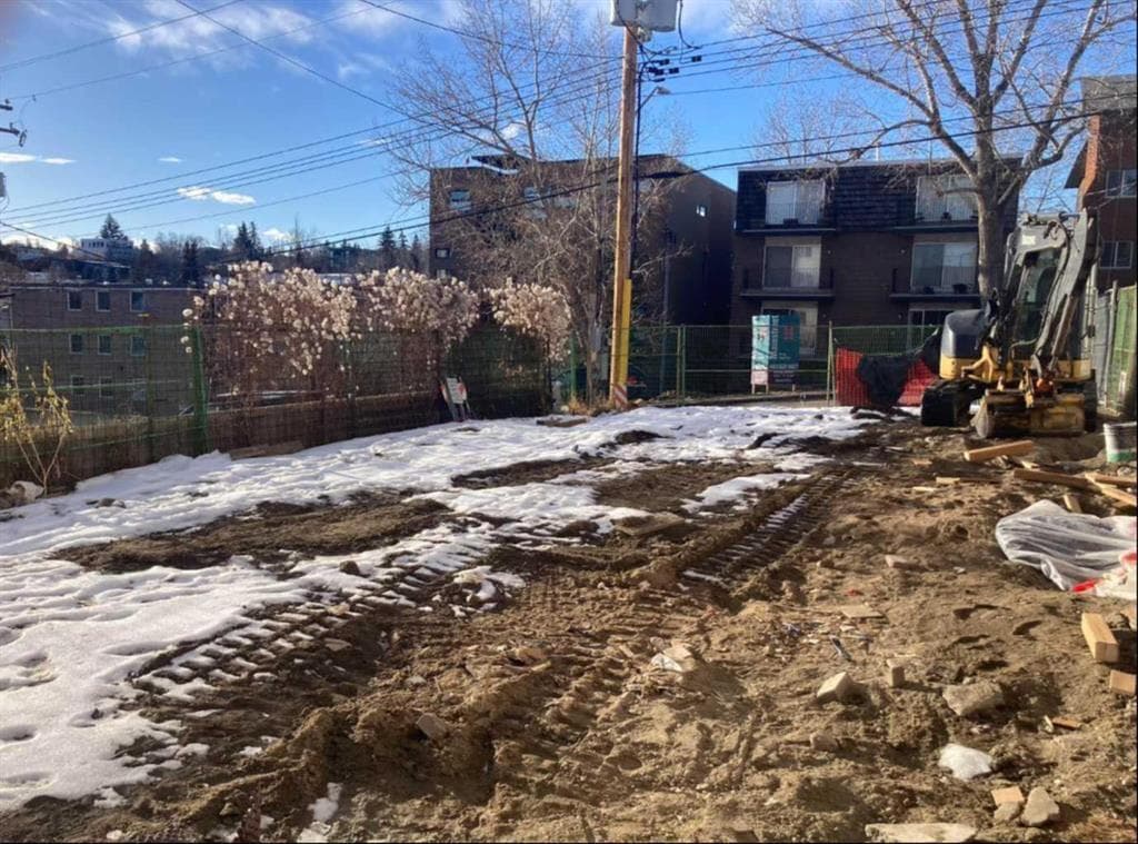 2310 17 Street SW — photo 1