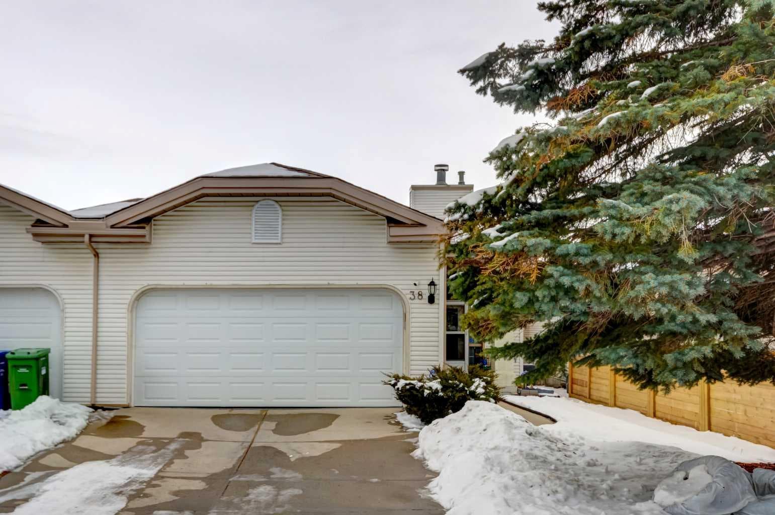 38 Millbank Hill SW — photo 1