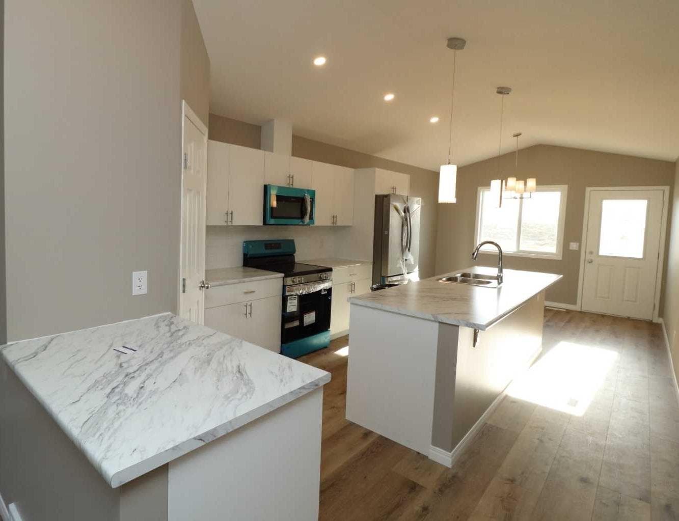 443 Henricks Drive — photo 5
