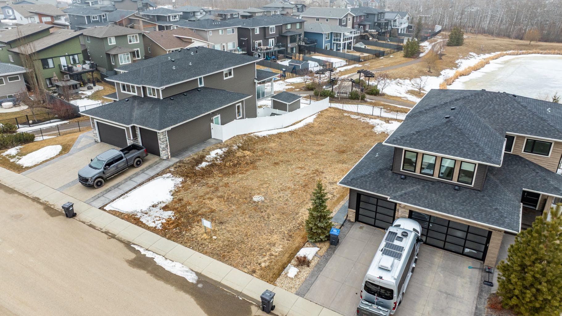 73 Valli Close — photo 3