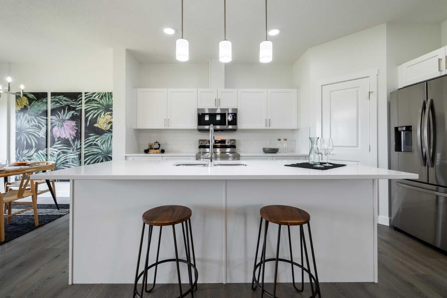 300 Edgefield Close — photo 5