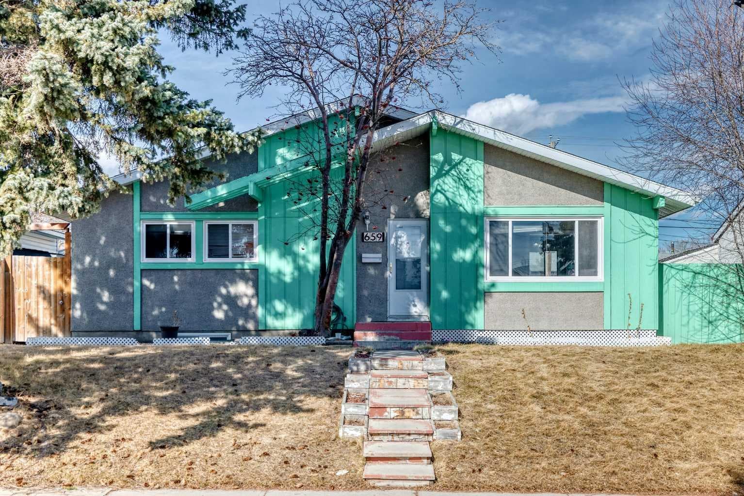 659 Maryvale Way NE — photo 1