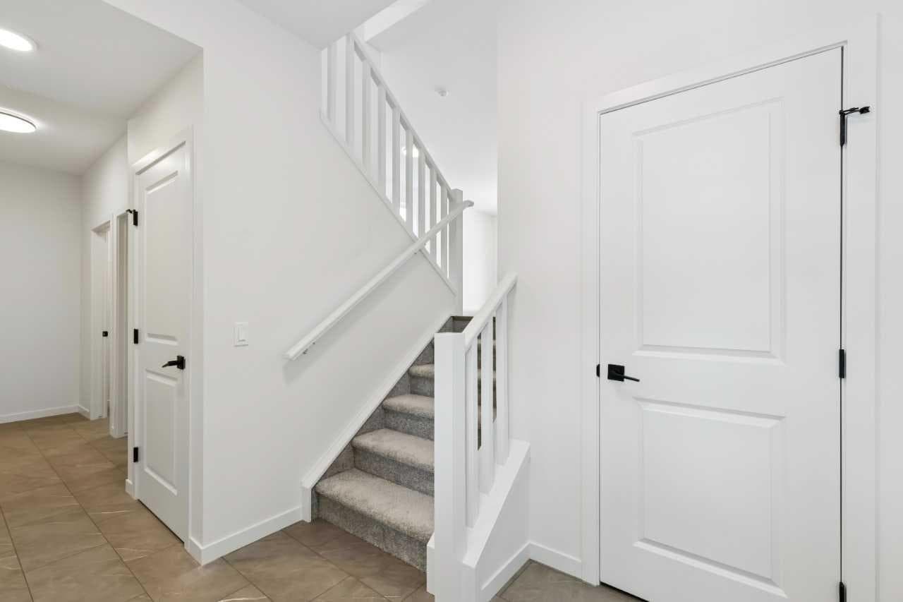 823 Bayview Terrace SW — photo 5