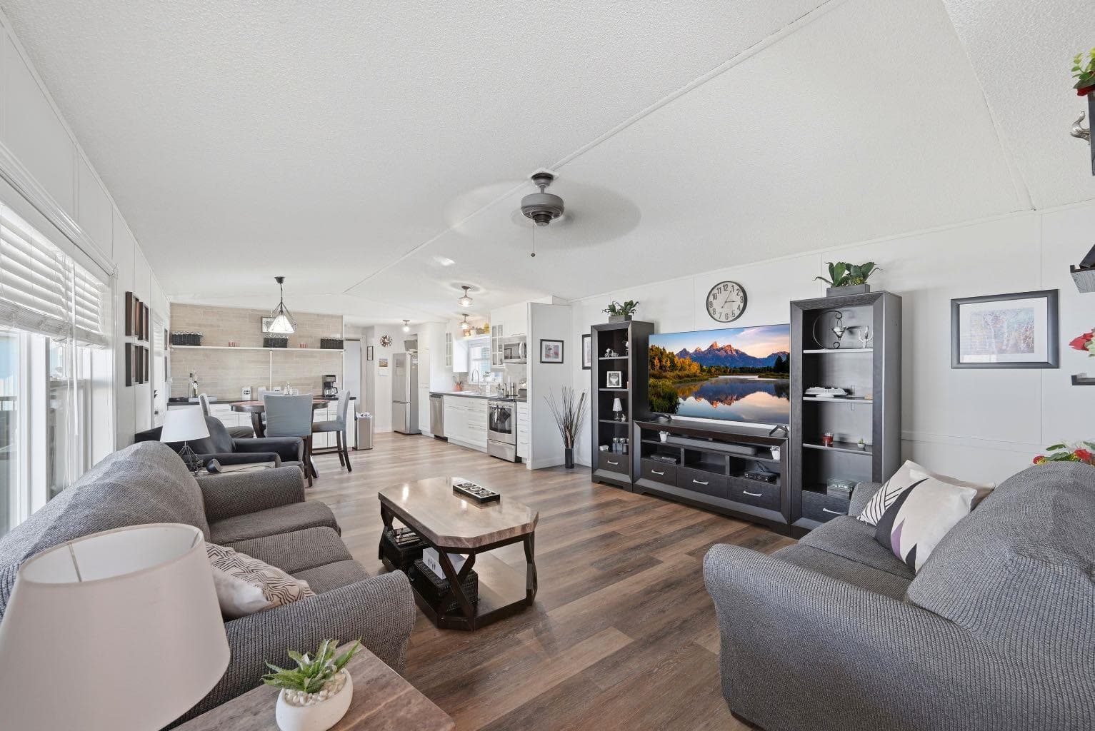 342 Burroughs Circle NE — photo 1