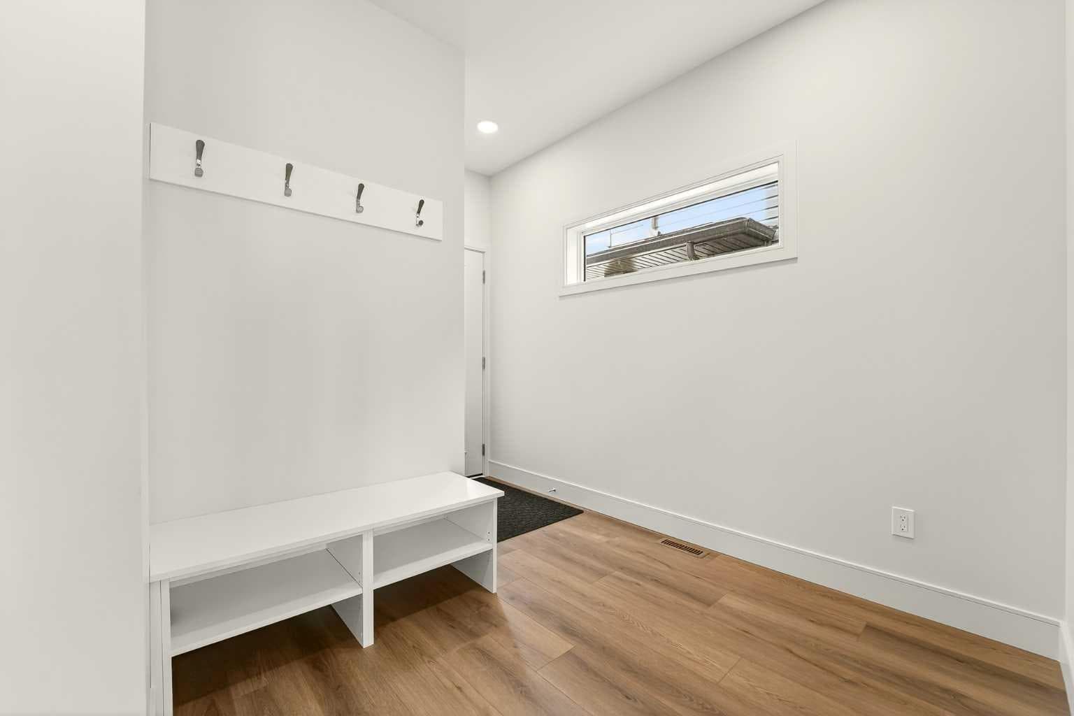 3109 44 Street S — photo 2