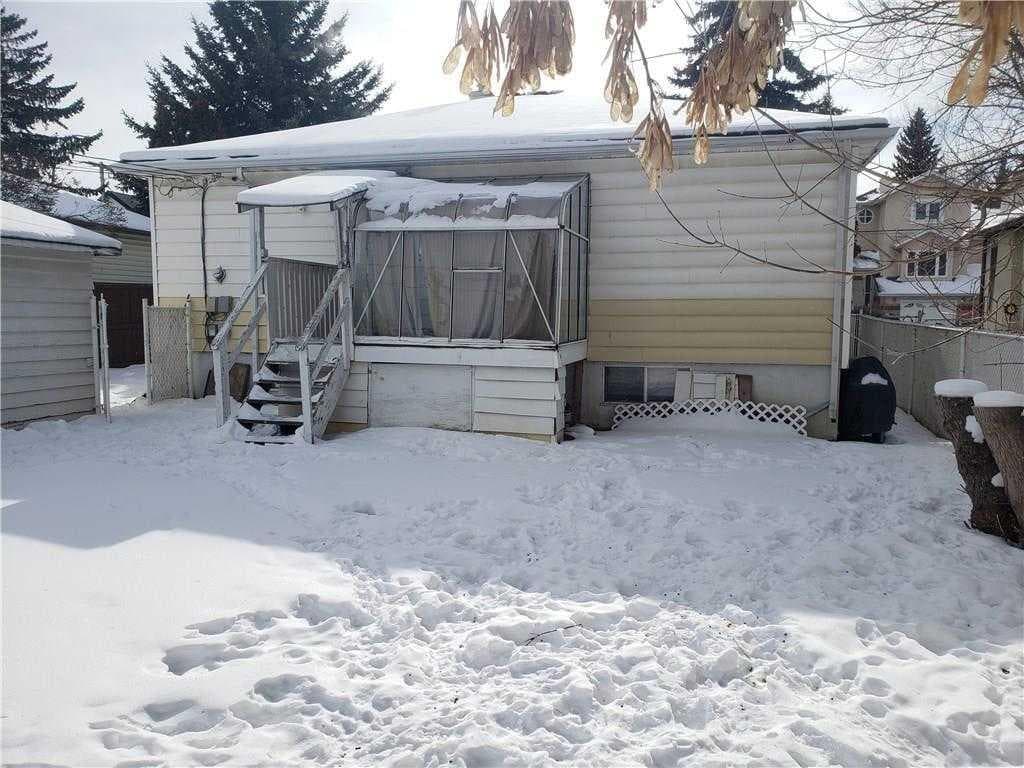 428 32 Avenue NW — photo 5