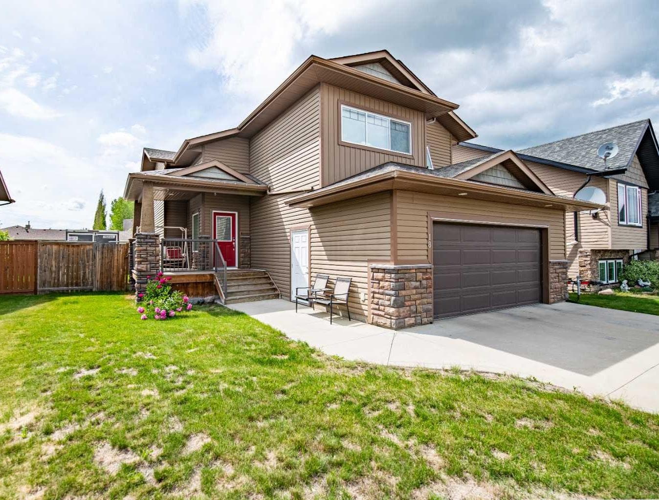 18 Mackenzie Crescent — photo 1