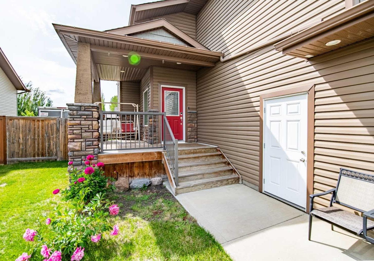 18 Mackenzie Crescent — photo 3