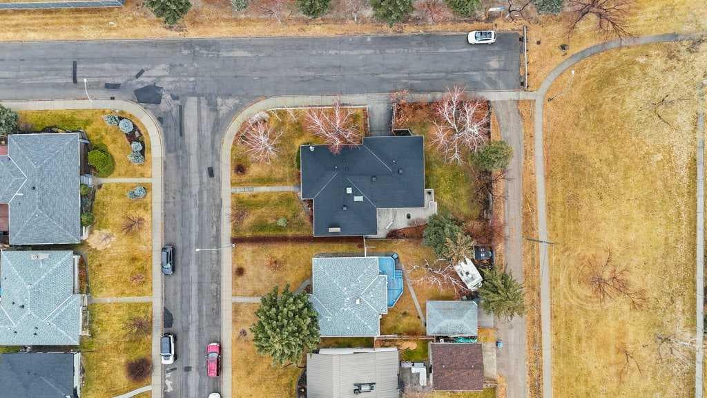 3204 24A Street SW — photo 5