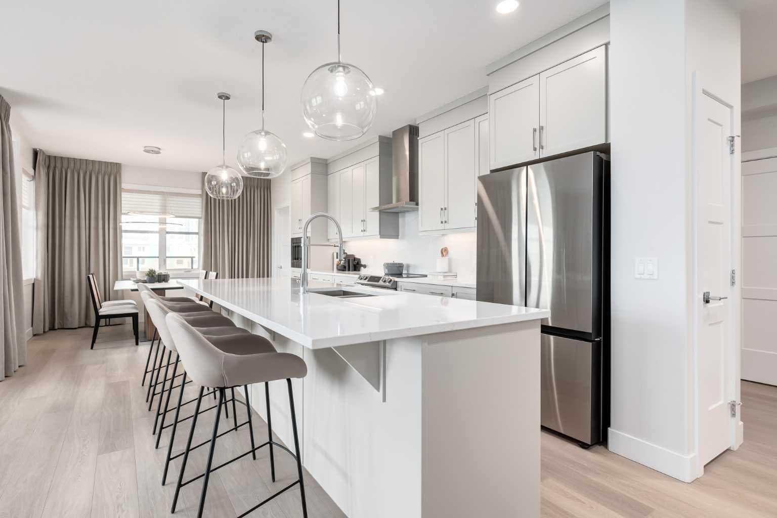 1307, 110 Greenbriar Place NW — photo 1