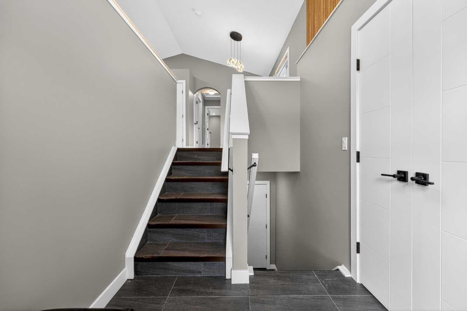 125 Saddlefield Crescent NE — photo 5