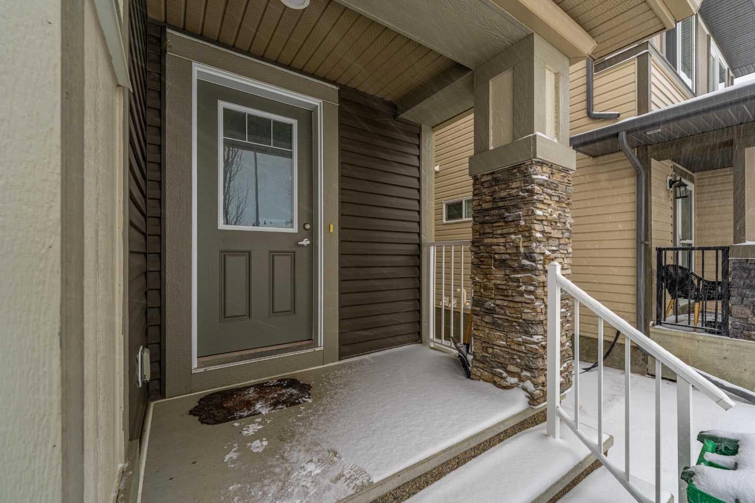 313 Hillcrest Road SW — photo 2