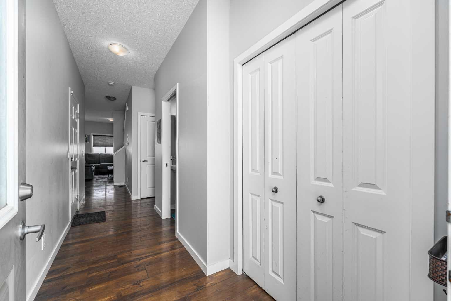 313 Hillcrest Road SW — photo 3