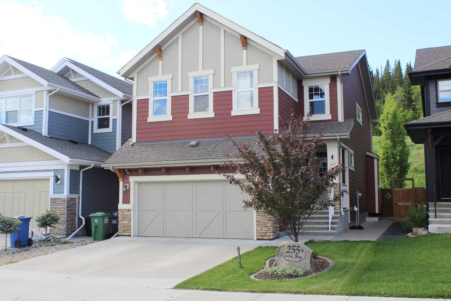 255 Riviera Way — photo 1
