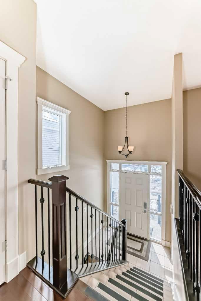 520 Rocky Vista Gardens NW — photo 4