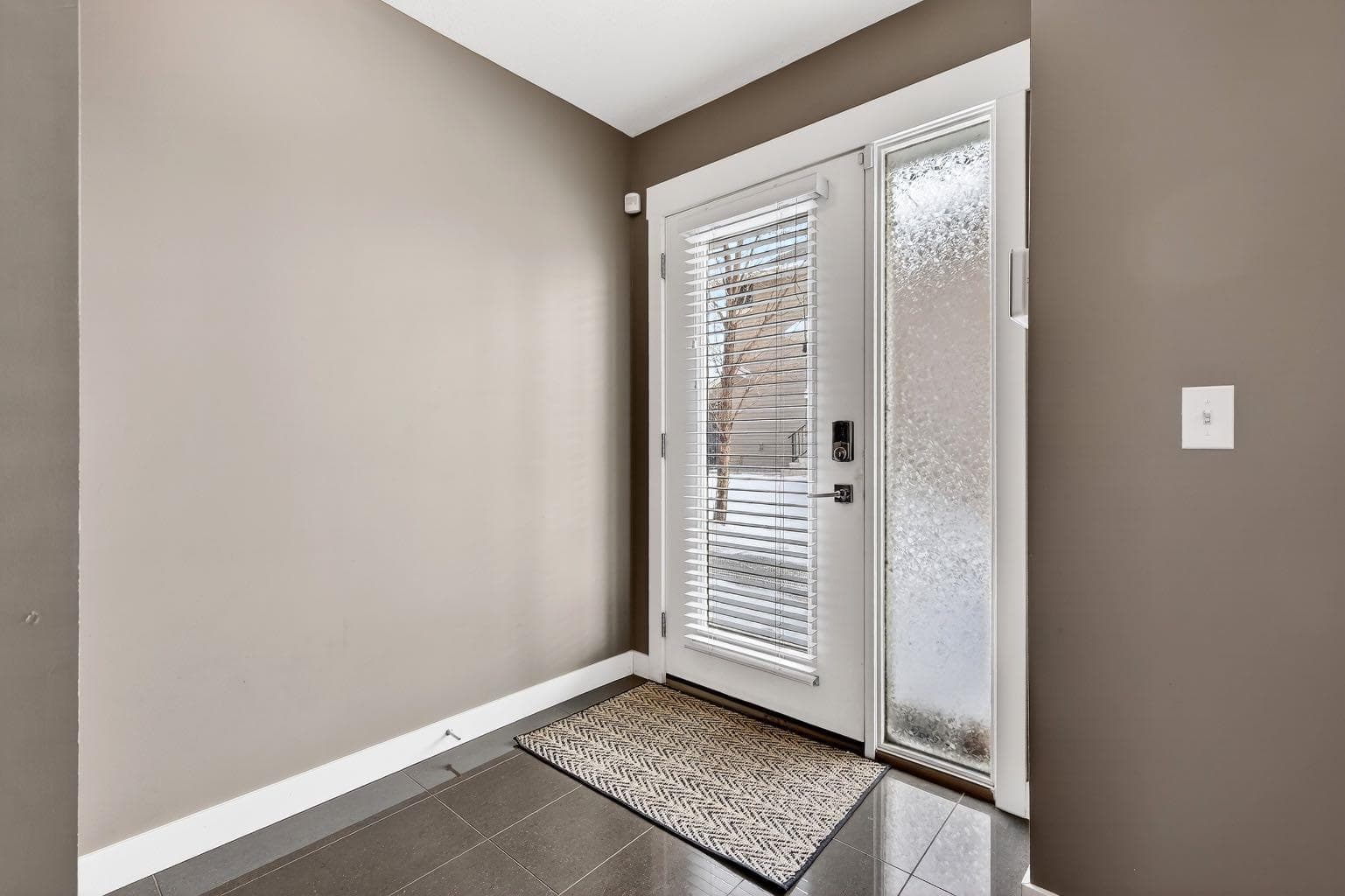 43, 111 Rainbow Falls Gate — photo 5