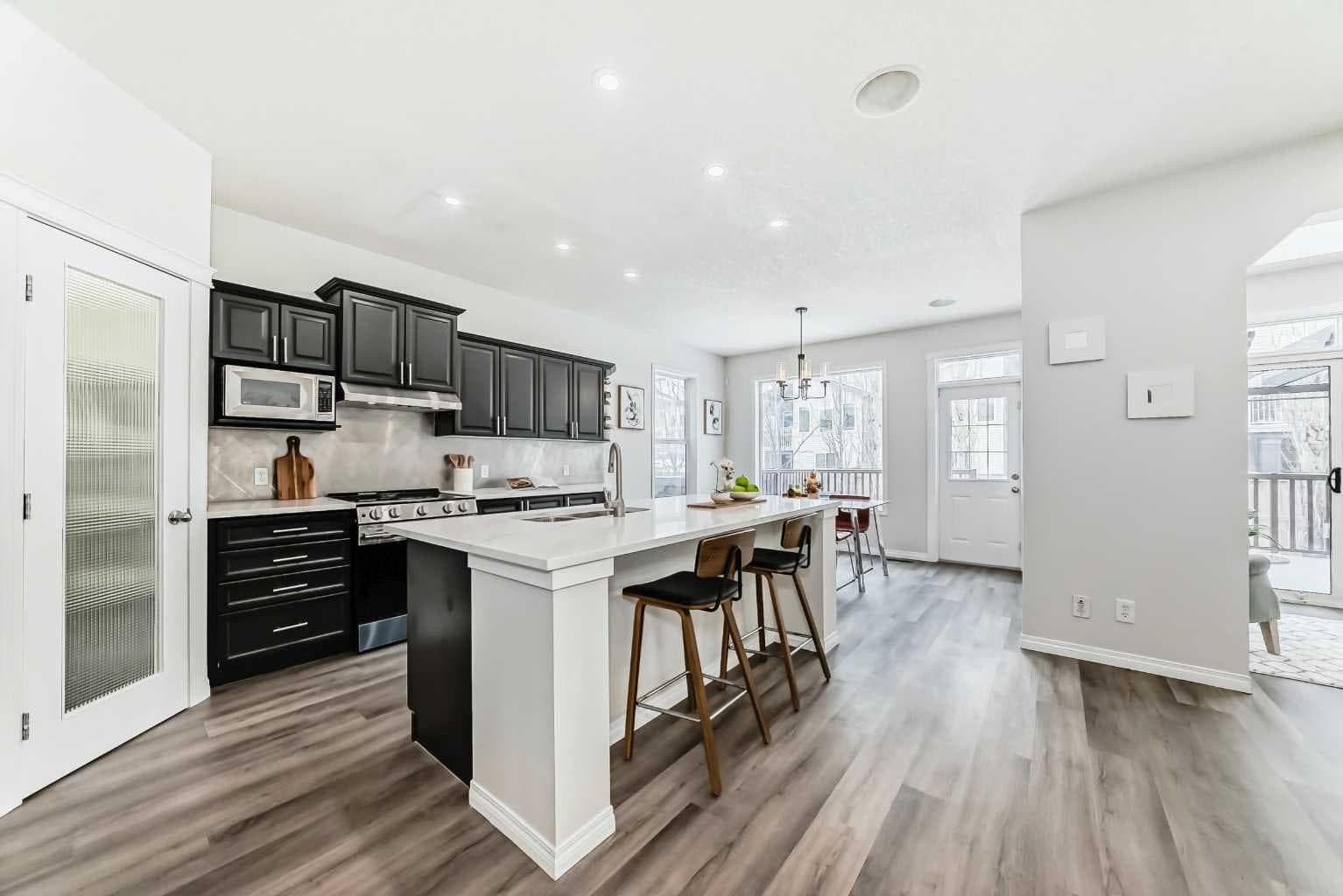 21 Panamount Row NW — photo 2