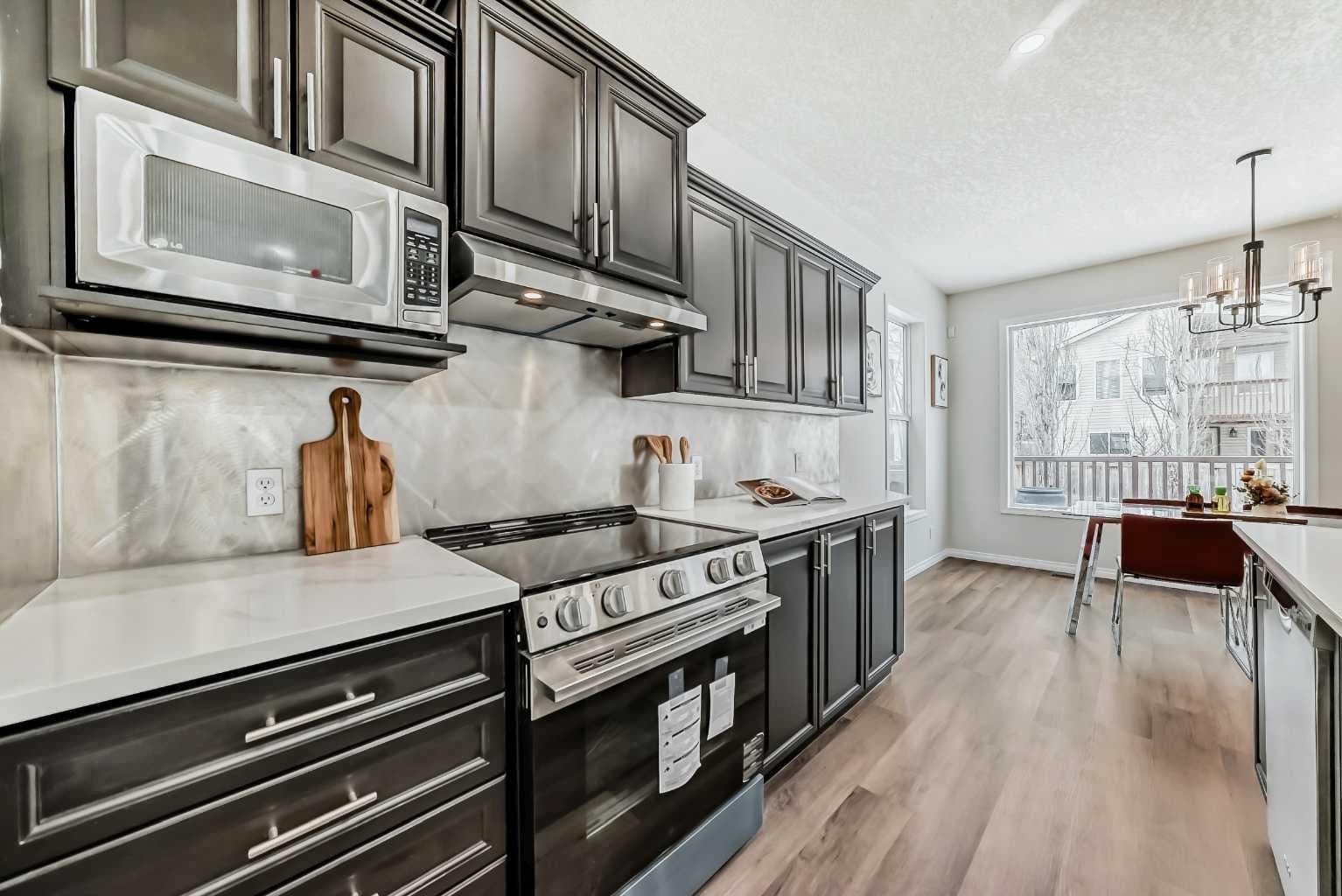 21 Panamount Row NW — photo 3