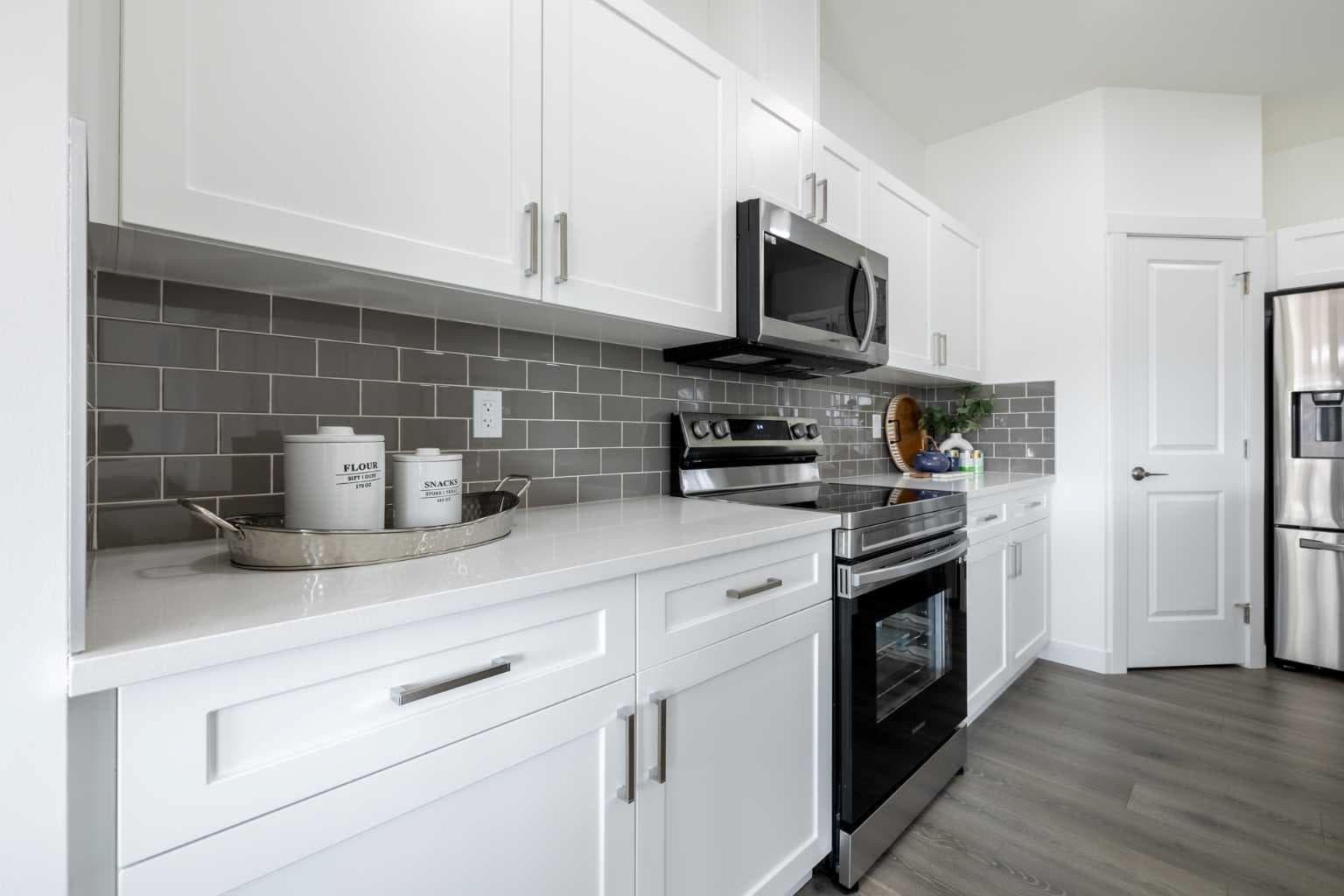 15 Heritage Point — photo 1