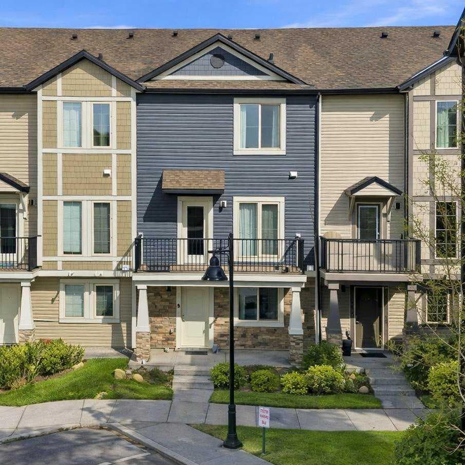 148 Legacy Point SE — photo 1