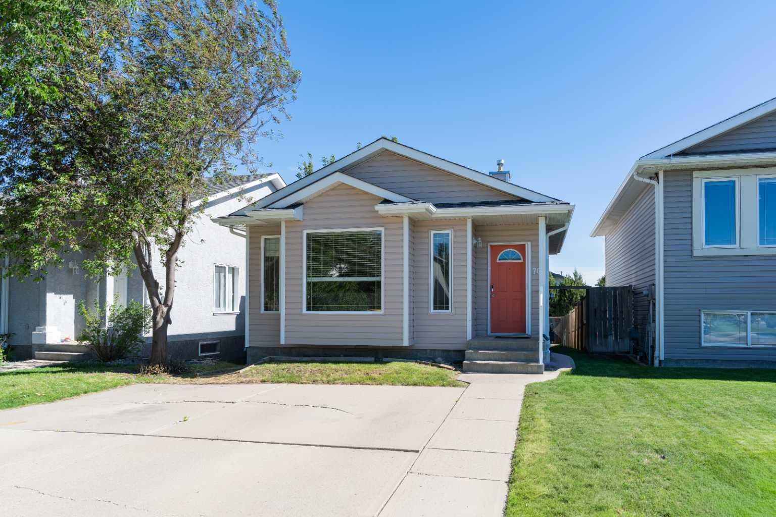 70 Peigan Court W — photo 2