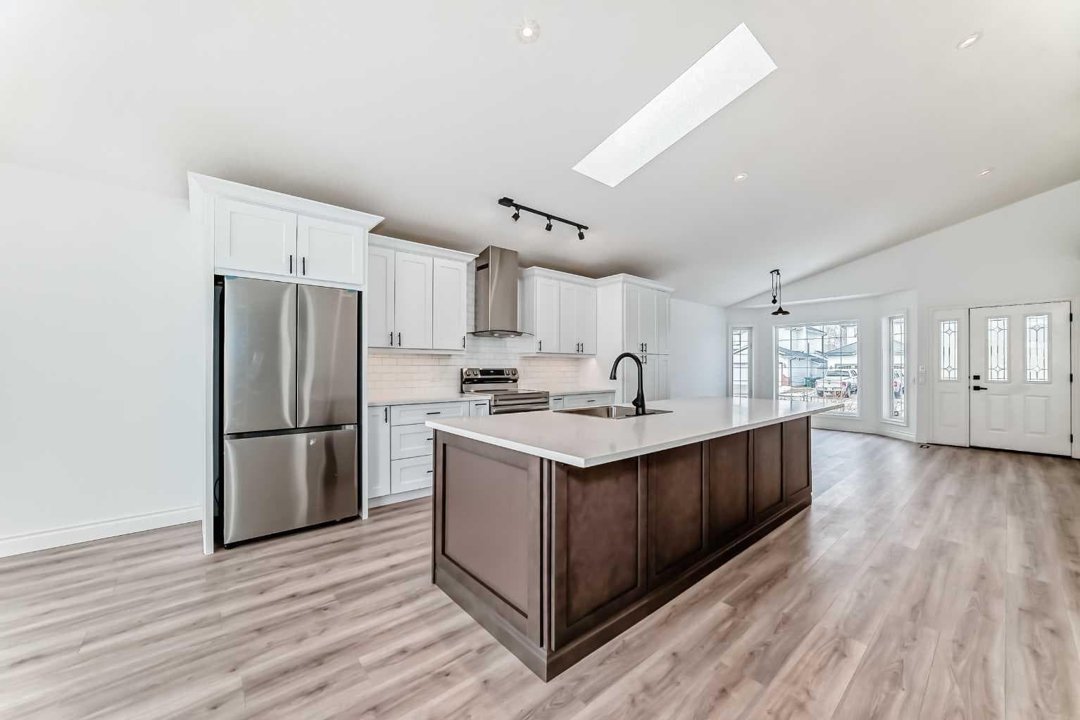 228 Woodside Crescent NW — photo 5