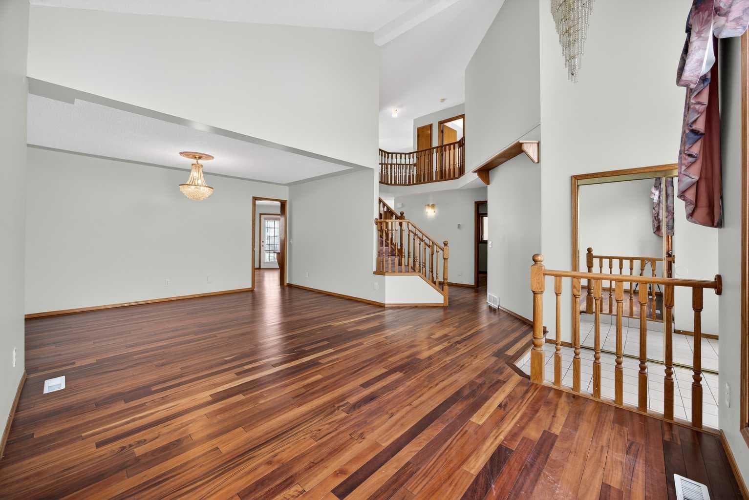90 Hawkmount Green NW — photo 5
