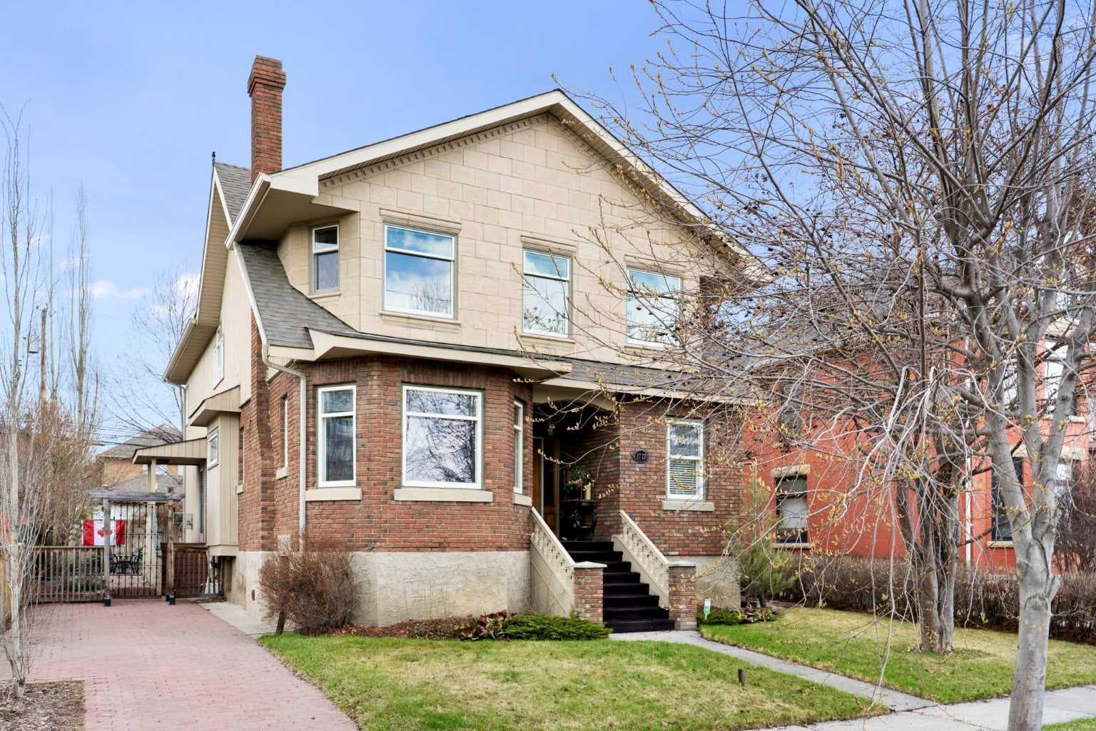 1727 24 Street SW — photo 1