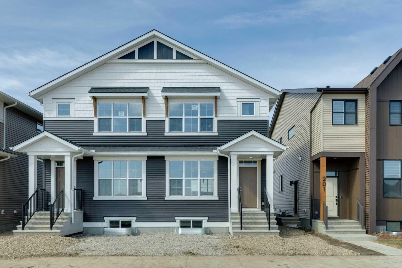205 Hotchkiss Road SE — photo 1