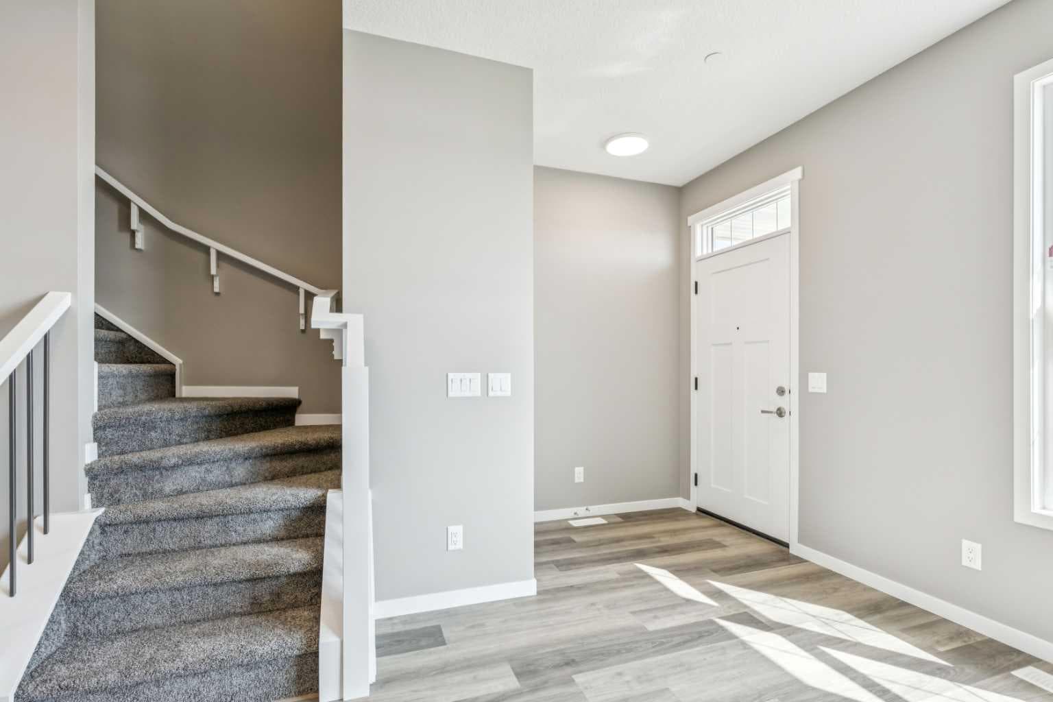 205 Hotchkiss Road SE — photo 2