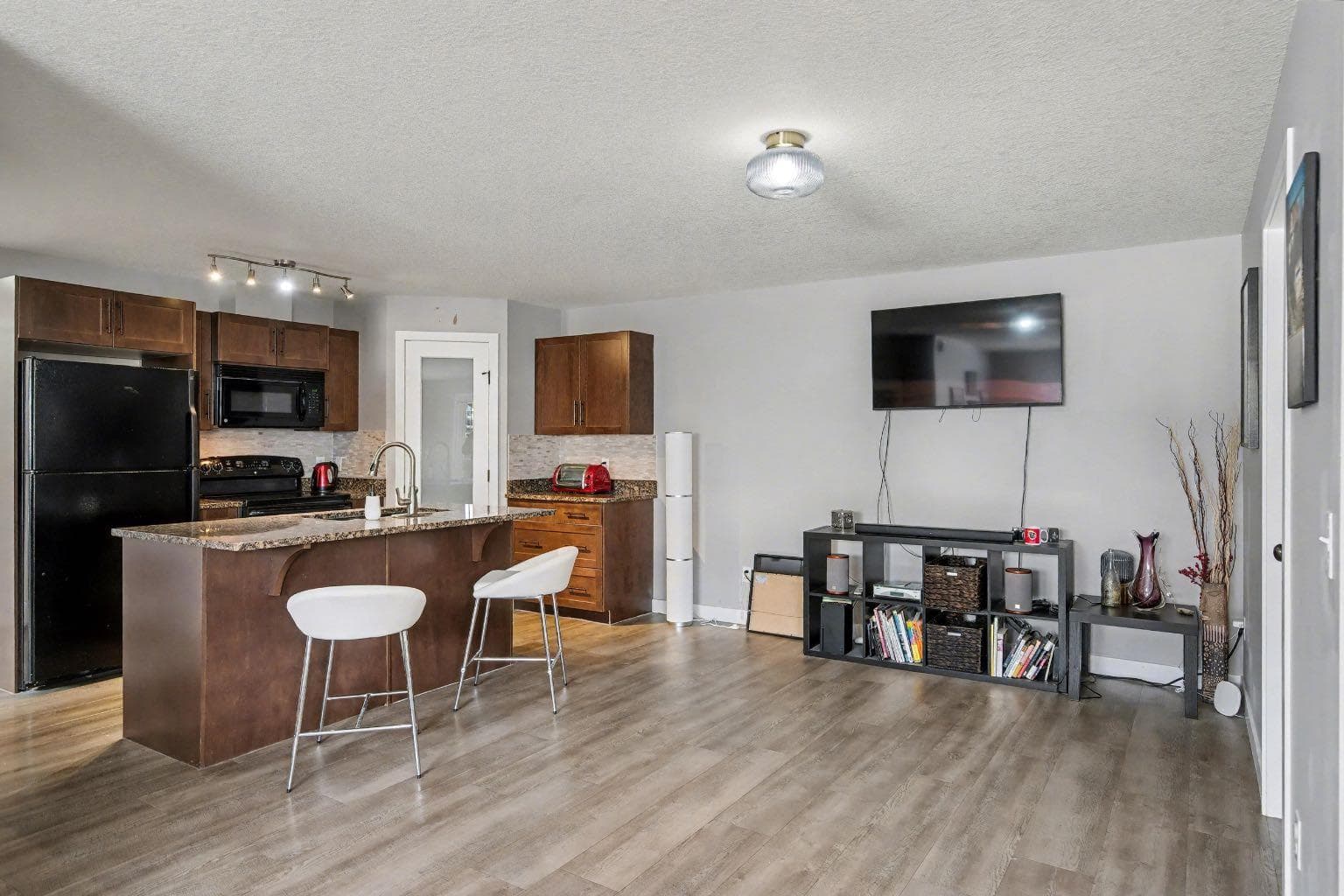 11103, 2781 Chinook Winds Drive SW — photo 5