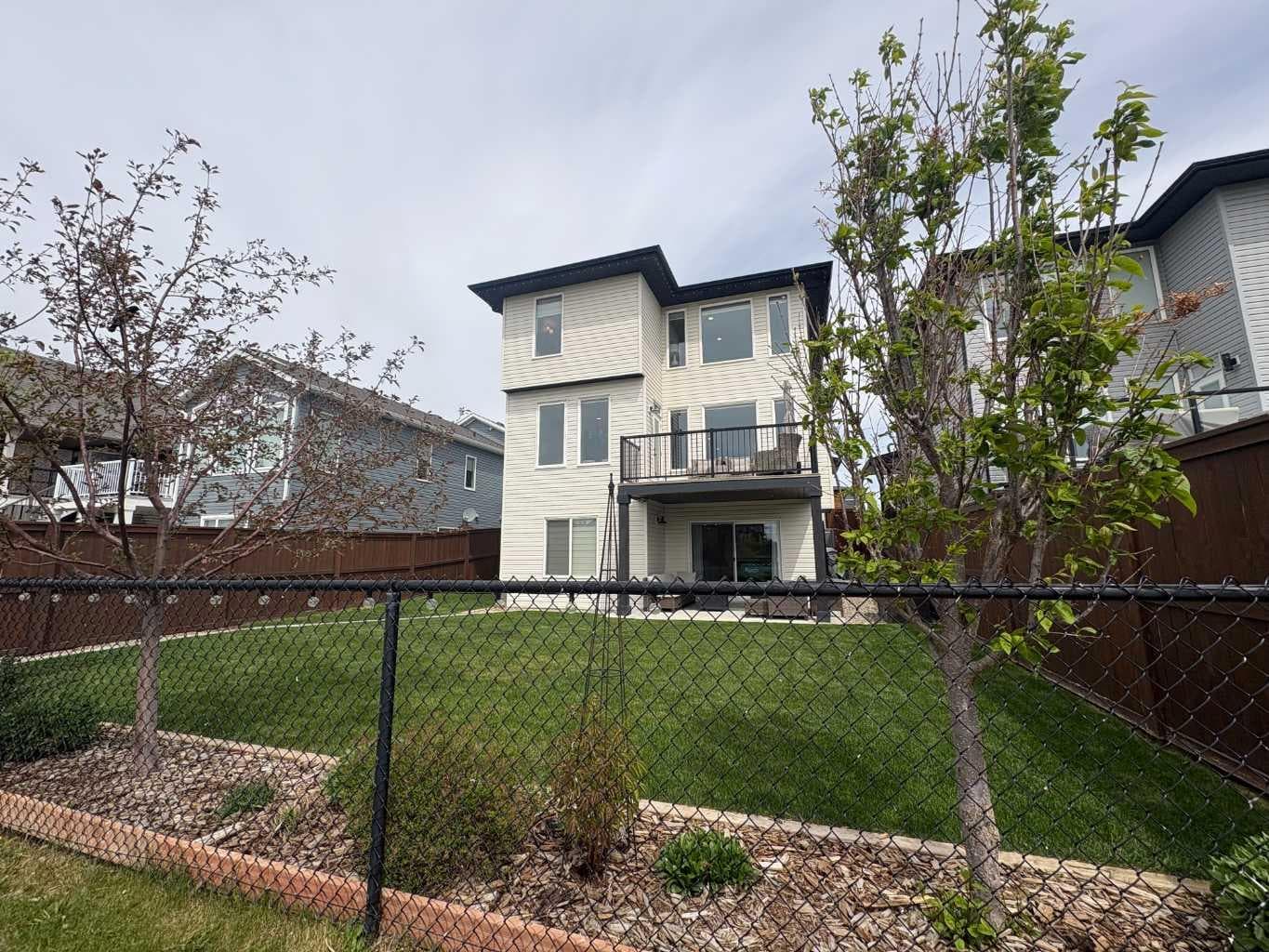 56 Greywolf Road N — photo 2