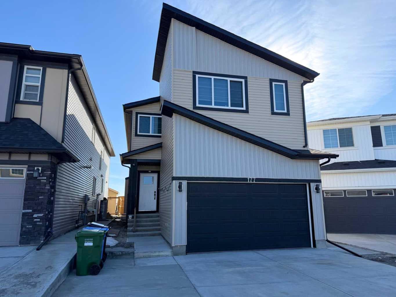 177 Saddlelake Terrace NE — photo 1