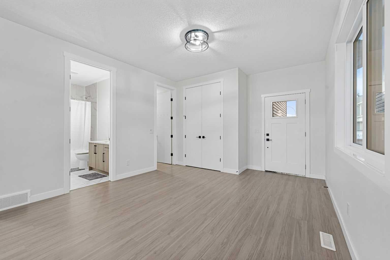 177 Saddlelake Terrace NE — photo 2