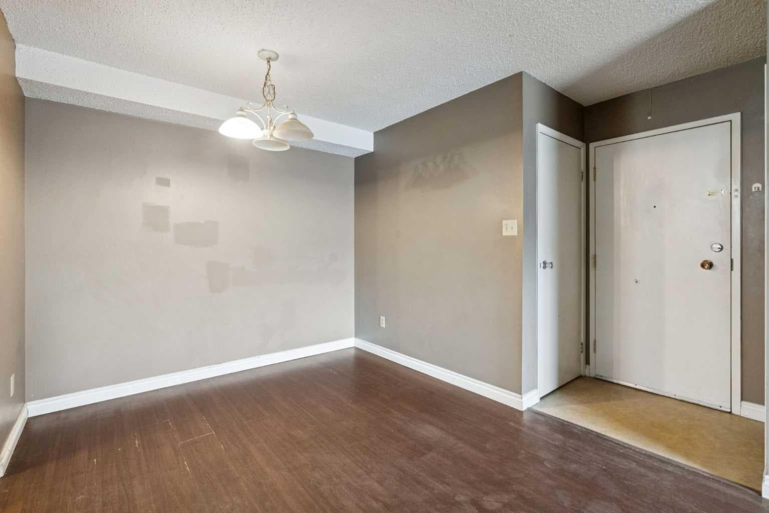 5111, 315 Southampton Drive SW — photo 2