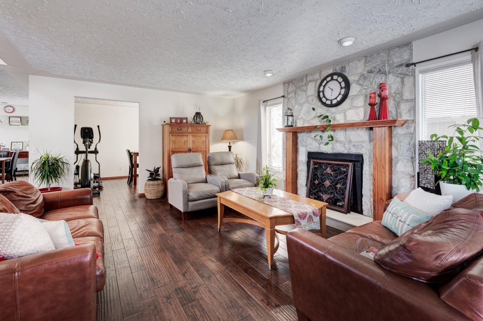 4 Cedargrove Way SW — photo 3