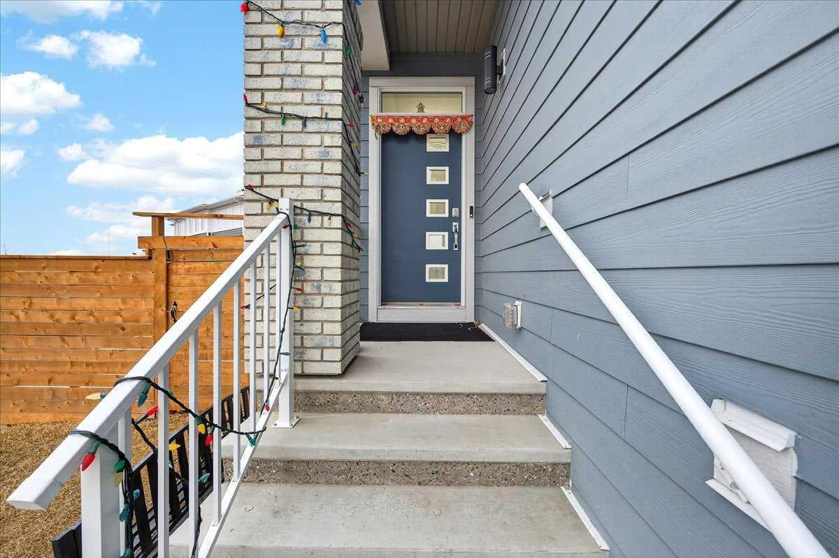 318 Walcrest Way SE — photo 3