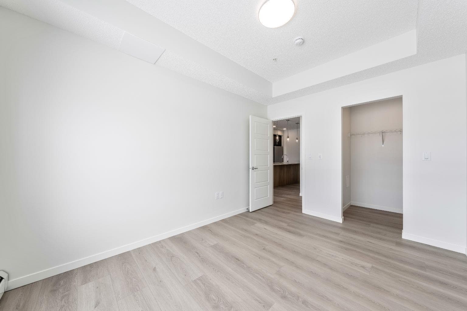 419, 245 Edith Place NW — photo 5