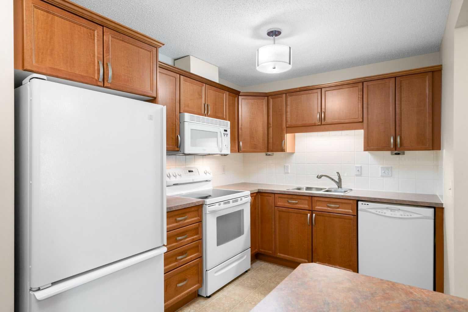 2102, 928 Arbour Lake Road NW — photo 3